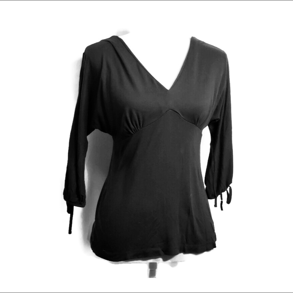 Ann Taylor LOFT Women’s Black V-Neck Top